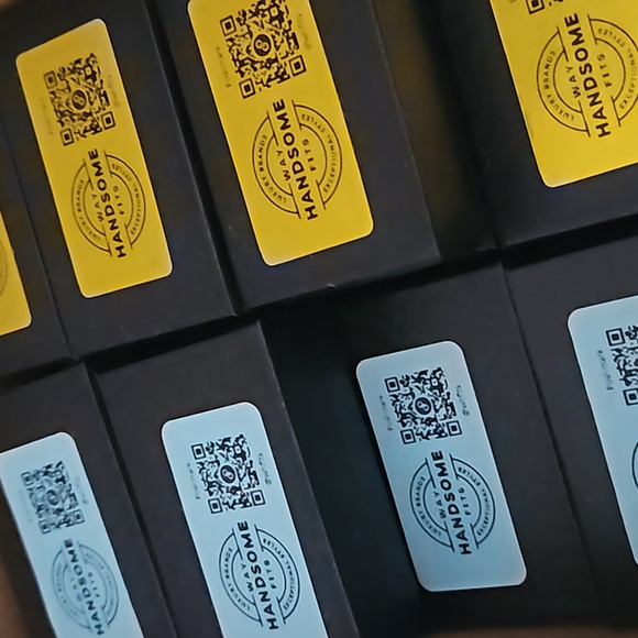 Meet your Posher, W.H.Fits - Picture 9 of 9